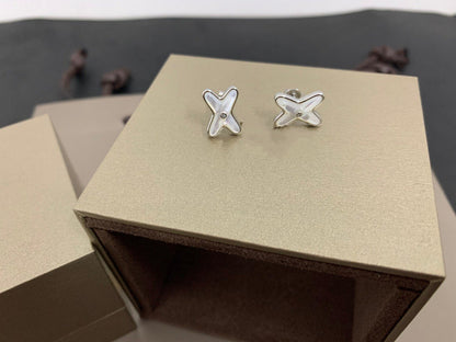 [Triumph Jewelry]JEUX DE WHITE MOP SILVER DIAMOND EARRINGS
