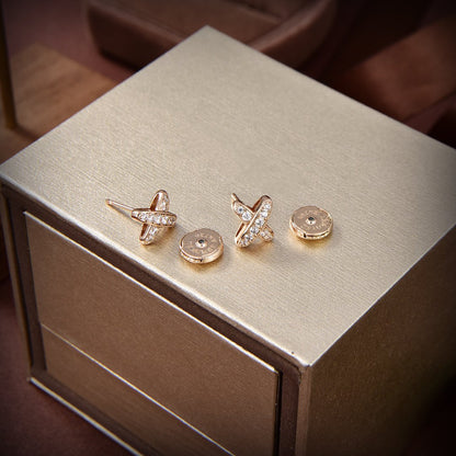 [Triumph Jewelry]JEUX DE GOLD DIAMOND EARRINGS