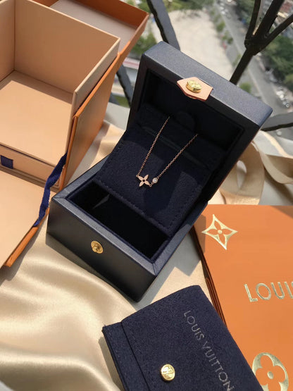 [Triumph Jewelry]BLOSSOM PENDANT PINK GOLD AND DIAMOND