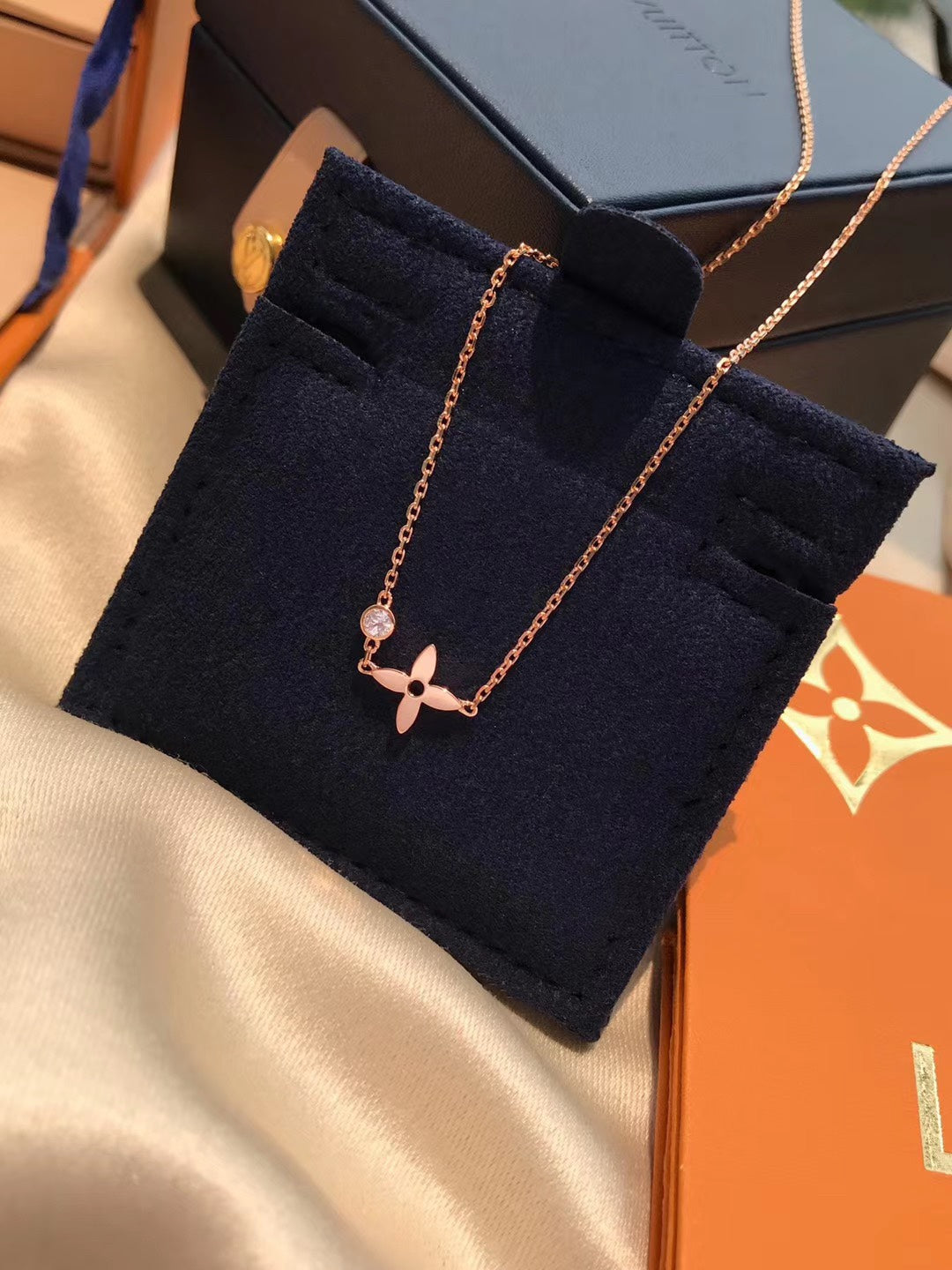 [Triumph Jewelry]BLOSSOM PENDANT PINK GOLD AND DIAMOND