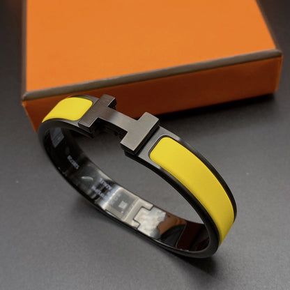 [Triumph Jewelry]CLIC HM SO BLACK YELLOW BRACELET