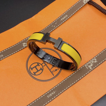 [Triumph Jewelry]CLIC HM SO BLACK YELLOW BRACELET