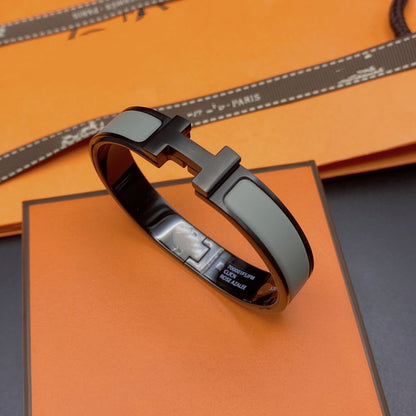 [Triumph Jewelry]CLIC HM SO BLACK GREY BRACELET