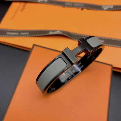 [Triumph Jewelry]CLIC HM SO BLACK GREY BRACELET