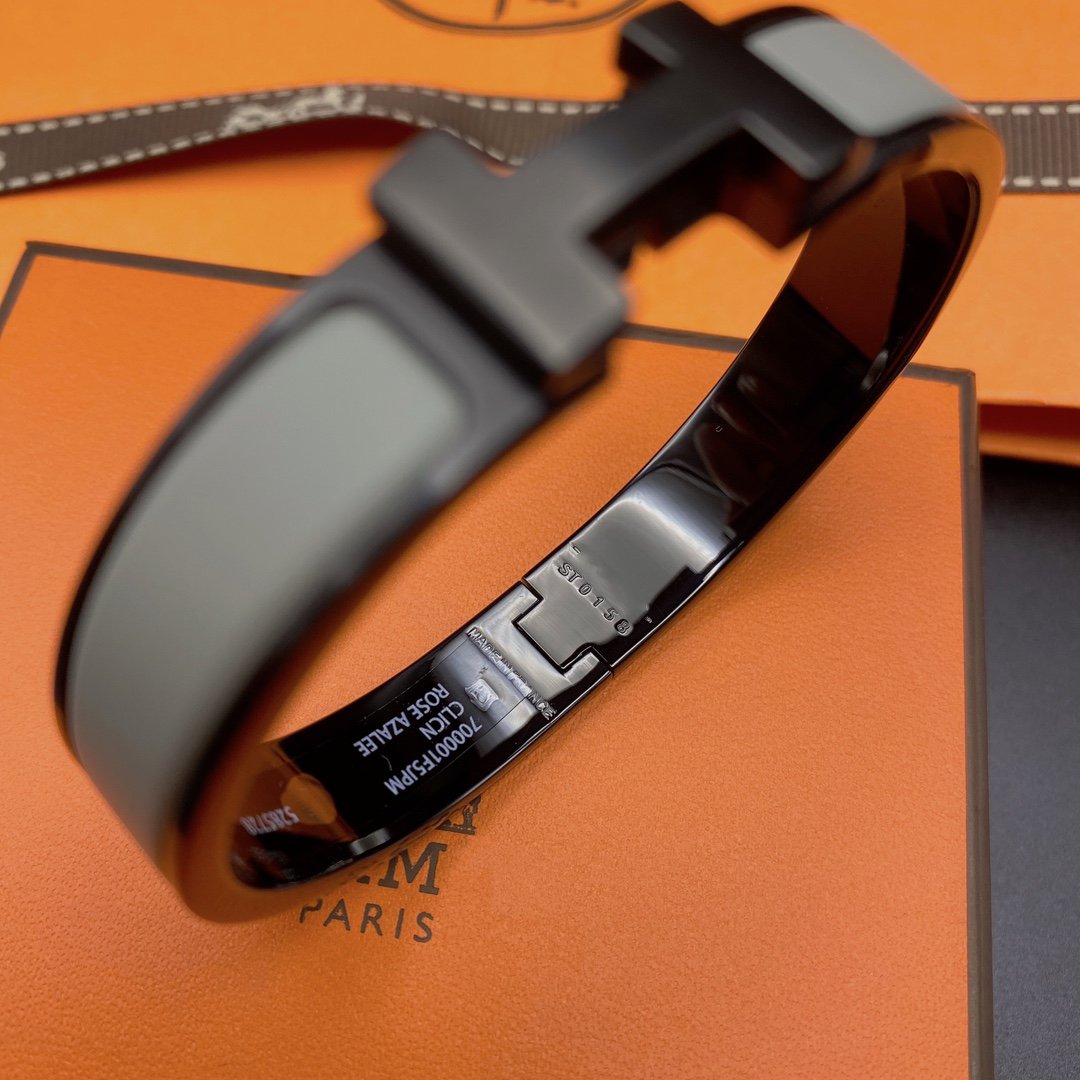 [Triumph Jewelry]CLIC HM SO BLACK GREY BRACELET