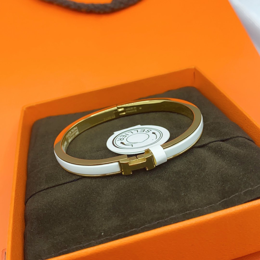 [Triumph Jewelry]CLASSIC HM CLIC WHITE 8MM ENAMEL BRACELET