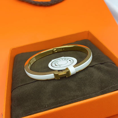 [Triumph Jewelry]CLASSIC HM CLIC WHITE 8MM ENAMEL BRACELET
