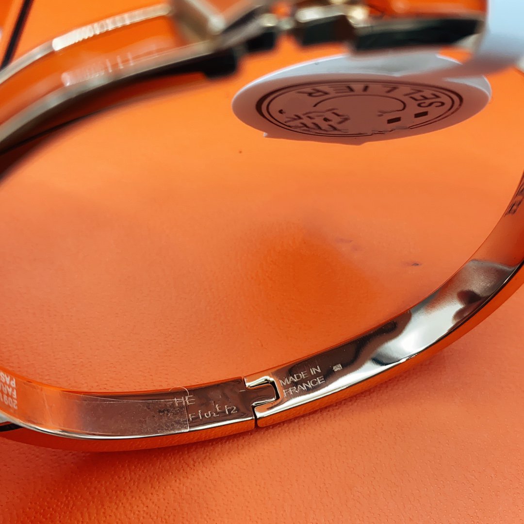 [Triumph Jewelry]CLASSIC HM CLIC RED 8MM ENAMEL BRACELET