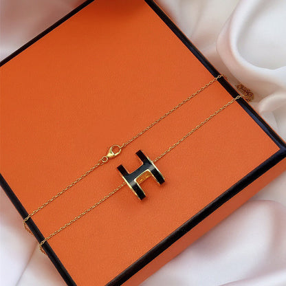 [Triumph Jewelry]HM CLIC BLACK ENAMEL GOLD NECKLACE