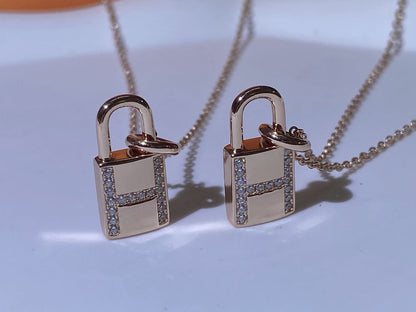 [Triumph Jewelry]HM ADVANCED NICHE LOCK HEAD NECKLACE DIAMONDS