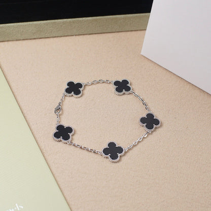 [Triumph Jewelry] CLOVER 5 MOTIF ONYXS BRACELET COLLECTION