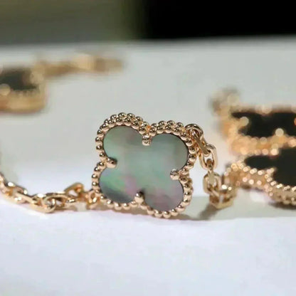 [Triumph Jewelry] CLOVER 5 MOTIF GRAY MOP BRACELET COLLECTION