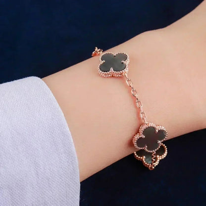 [Triumph Jewelry] CLOVER 5 MOTIF GRAY MOP BRACELET COLLECTION