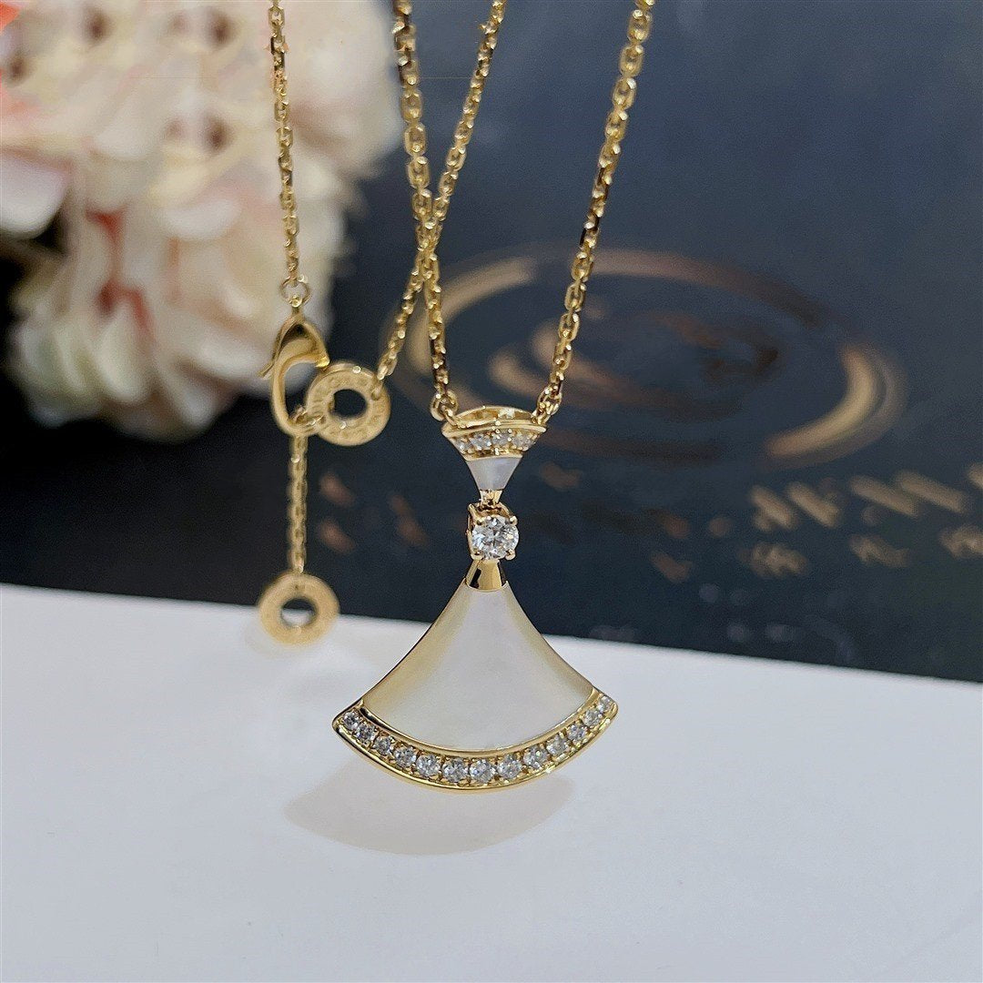 [Triumph Jewelry]DREAM NECKLACE MOP GOLD DIAMOND