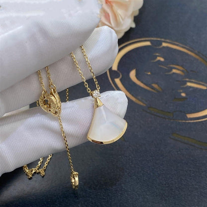 [Triumph Jewelry]DREAM NECKLACE WHITE MOP GOLD 1 DIAMOND