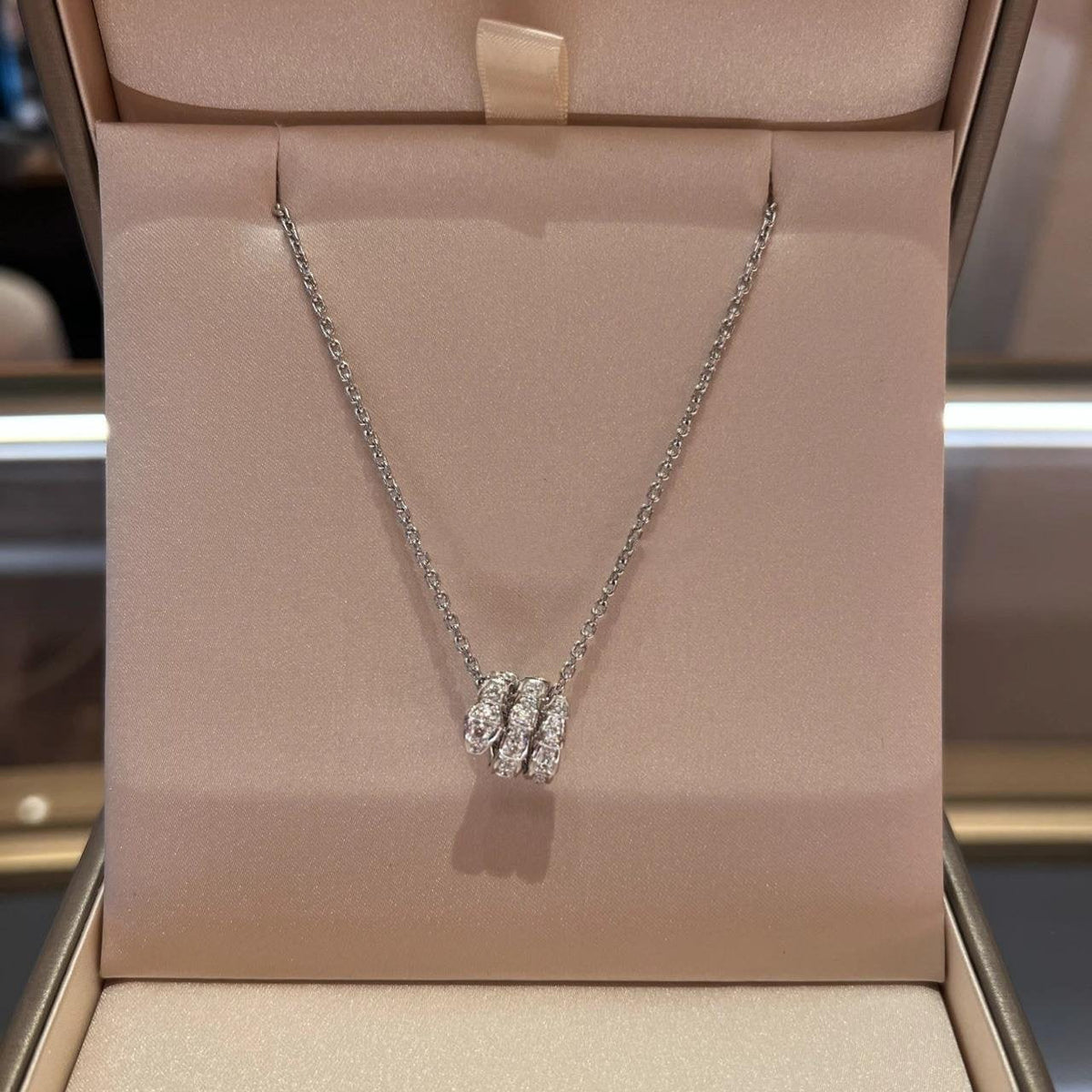 [Triumph Jewelry]SERPENTI  NECKLACE DOUBLE RING DIAMOND