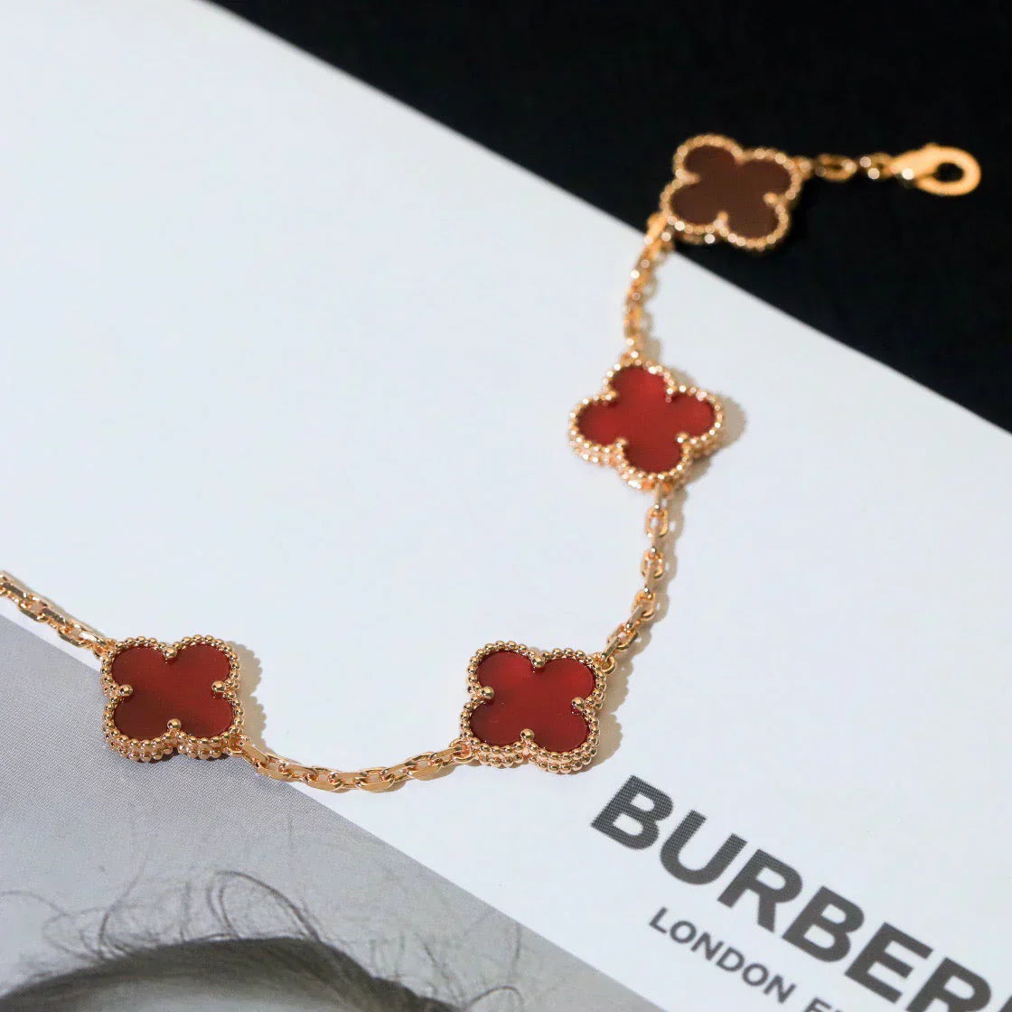 [Triumph Jewelry] CLOVER 5 MOTIF RED CORNELIAN BRACELET COLLECTION
