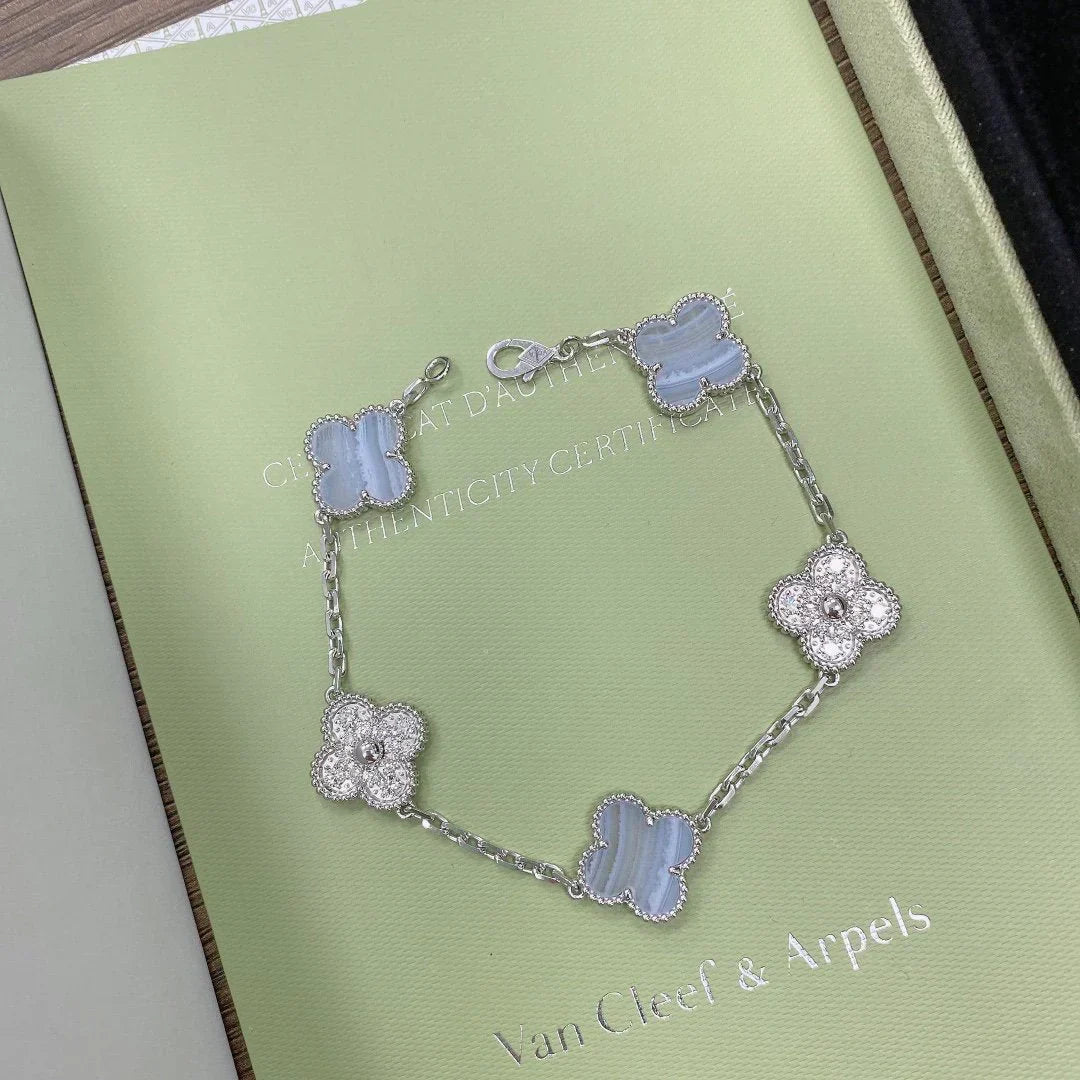 [Triumph Jewelry] CLOVER 5 MOTIF PURPLE CHALCEDONY BRACELET COLLECTION