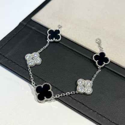 [Triumph Jewelry] CLOVER 5 MOTIF ONYXS BRACELET COLLECTION