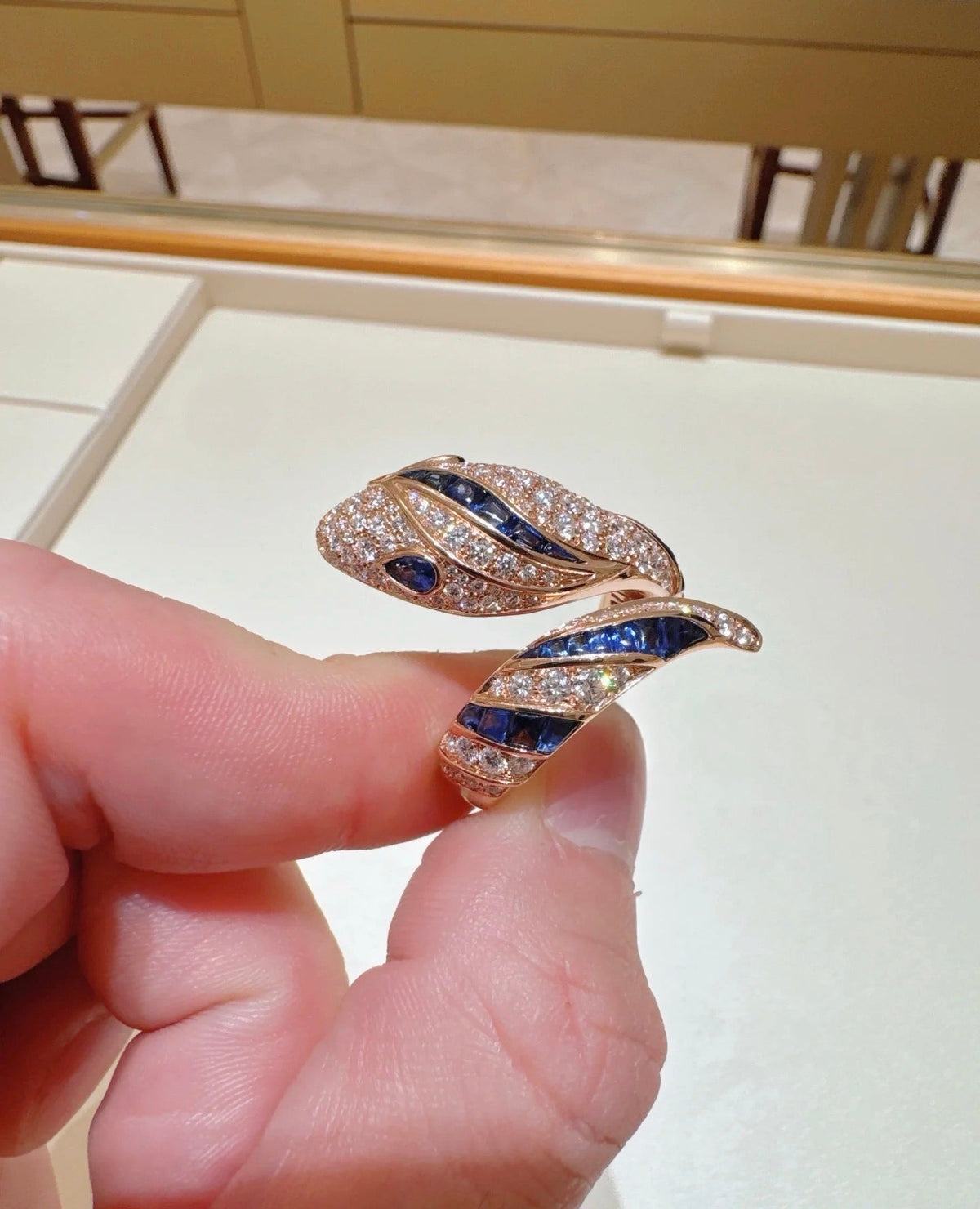 [Triumph Jewelry]BRAND NEW LUXURY BLUE SNAKE RING