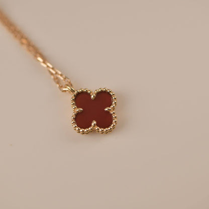 [Triumph Jewelry]CLOVER MINI 9.5MM WHITE CARNELIANS NECKLACE