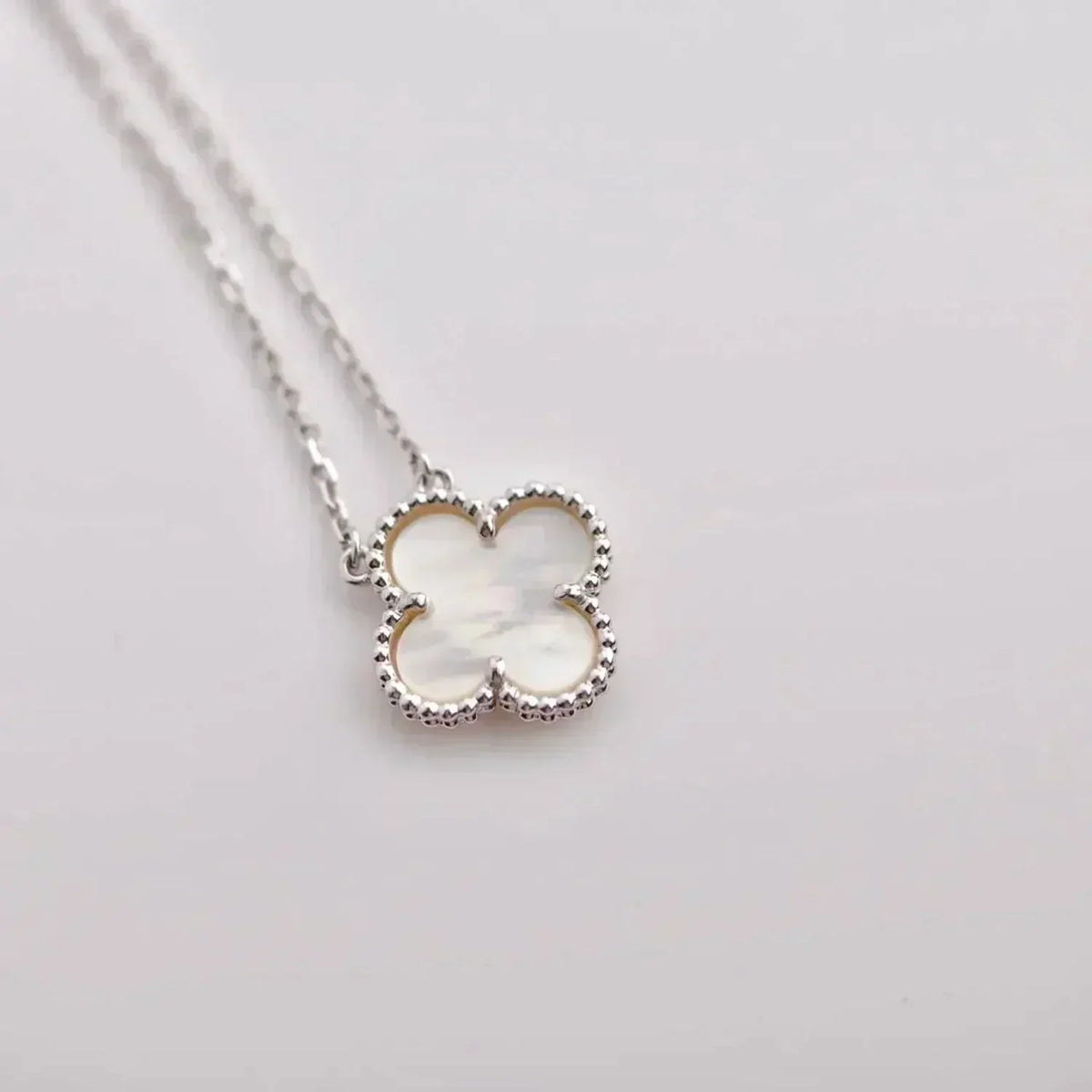 [Triumph Jewelry]CLOVER  15MM WHITE MOTHER-OF-PEARL SILVER