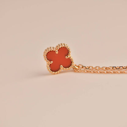 [Triumph Jewelry]CLOVER MINI 9.5MM WHITE CARNELIANS NECKLACE