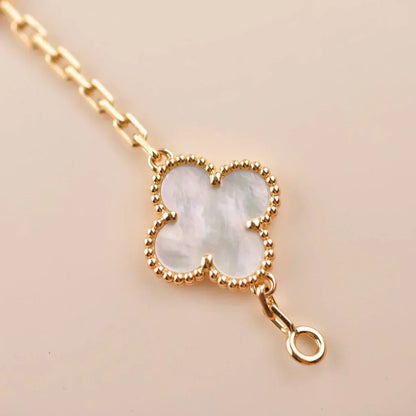 [Triumph Jewelry]CLOVER WHITE PEARL MOP 5 MOTIF BRACELET COLLECTION