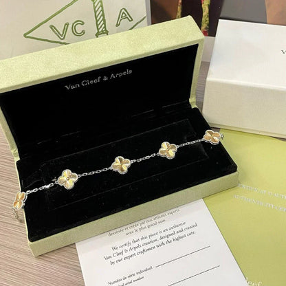 [Triumph Jewelry] CLOVER 5 MOTIF LASER BRACELET COLLECTION