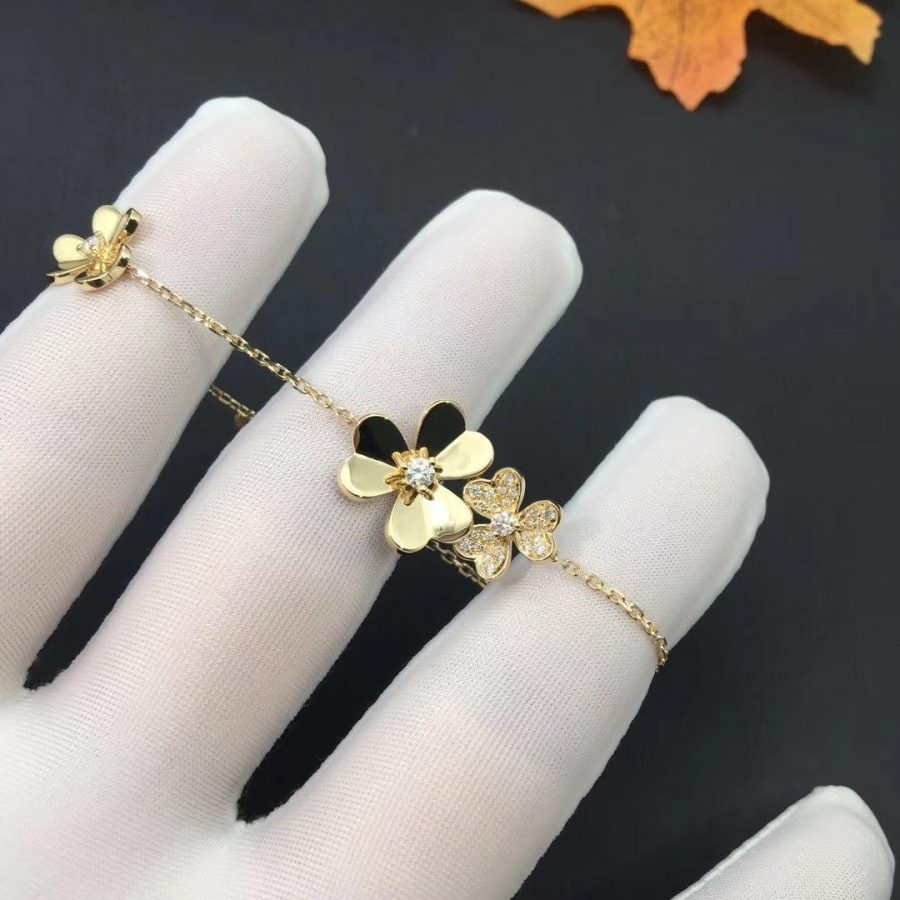 [Triumph Jewelry]FRIVOLE GOLD 5 FLOWERS BRACELET