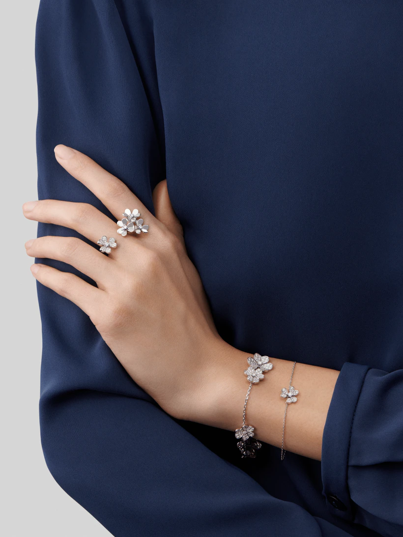 [Triumph Jewelry]FRIVOLE SILVER FLOWER DIAMOND BRACELET