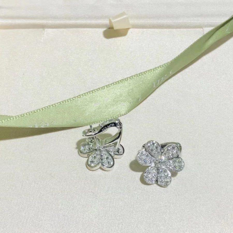 [Triumph Jewelry]FRIVOLE SILVER FLOWER DIAMOND EARRINGS