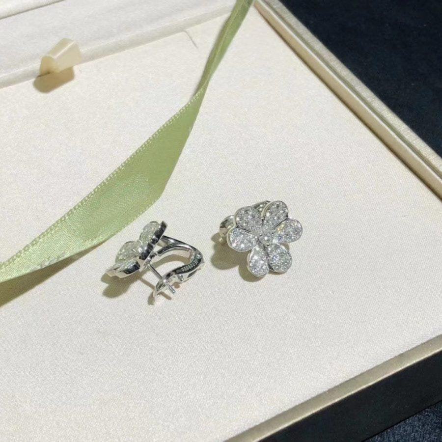 [Triumph Jewelry]FRIVOLE SILVER FLOWER DIAMOND EARRINGS