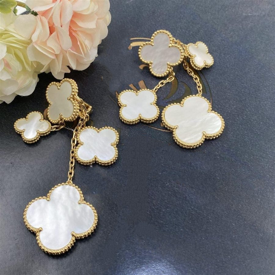 [Triumph Jewelry]CLOVER EARRINGS WHITE MOP 4 MOTIFS GOLD