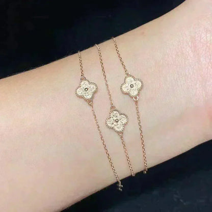 [Triumph Jewelry]CLOVER SINGLE FLOWER BRACELET