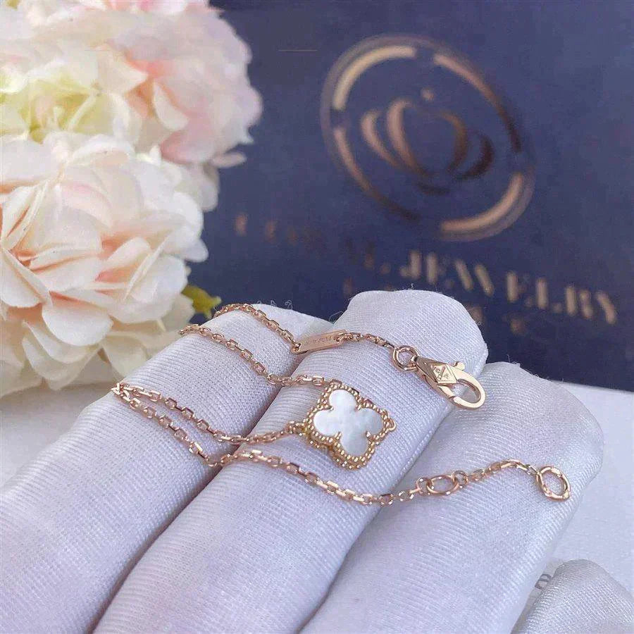 [Triumph Jewelry]CLOVER WHITE MOP SINGLE FLOWER BRACELET