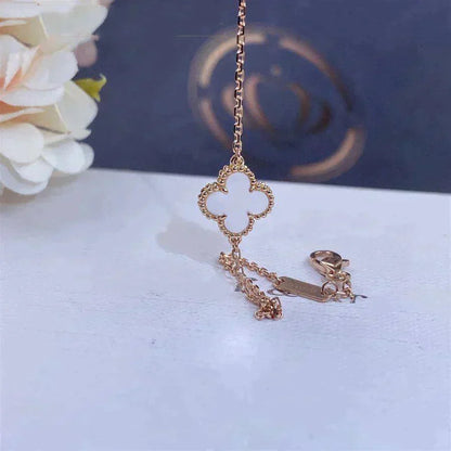 [Triumph Jewelry]CLOVER WHITE MOP SINGLE FLOWER BRACELET