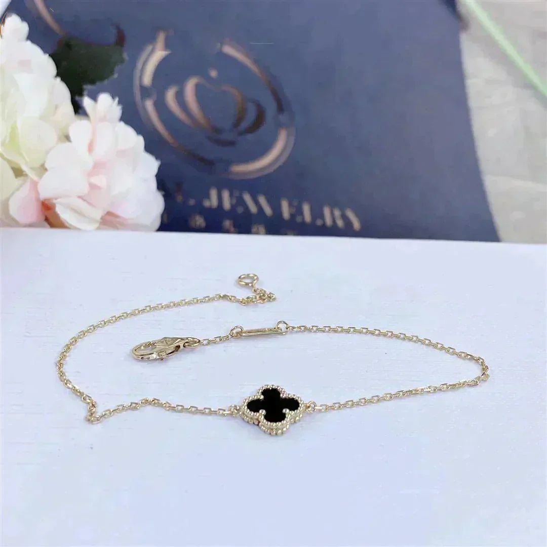 [Triumph Jewelry]CLOVER ONYX SINGLE FLOWER BRACELET