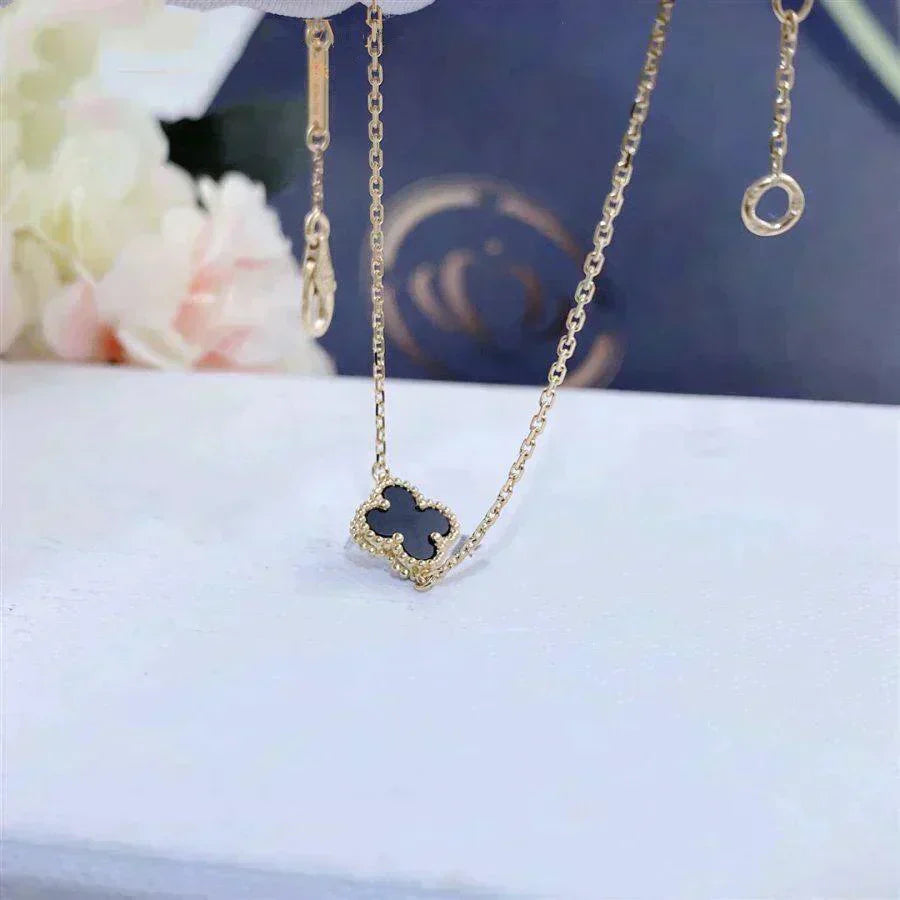 [Triumph Jewelry]CLOVER ONYX SINGLE FLOWER BRACELET