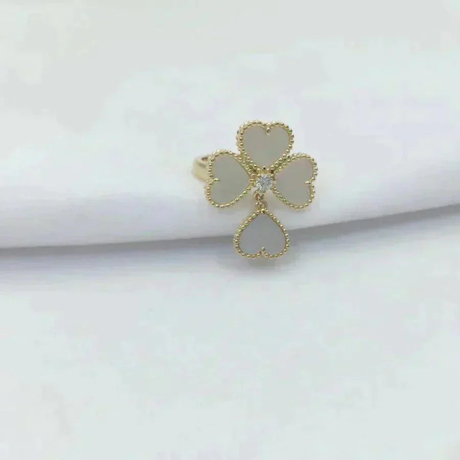 [Triumph Jewelry]SWEET CLOVER WHITE MOP RING