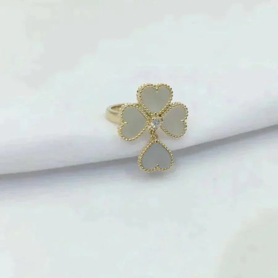 [Triumph Jewelry]SWEET CLOVER WHITE MOP RING