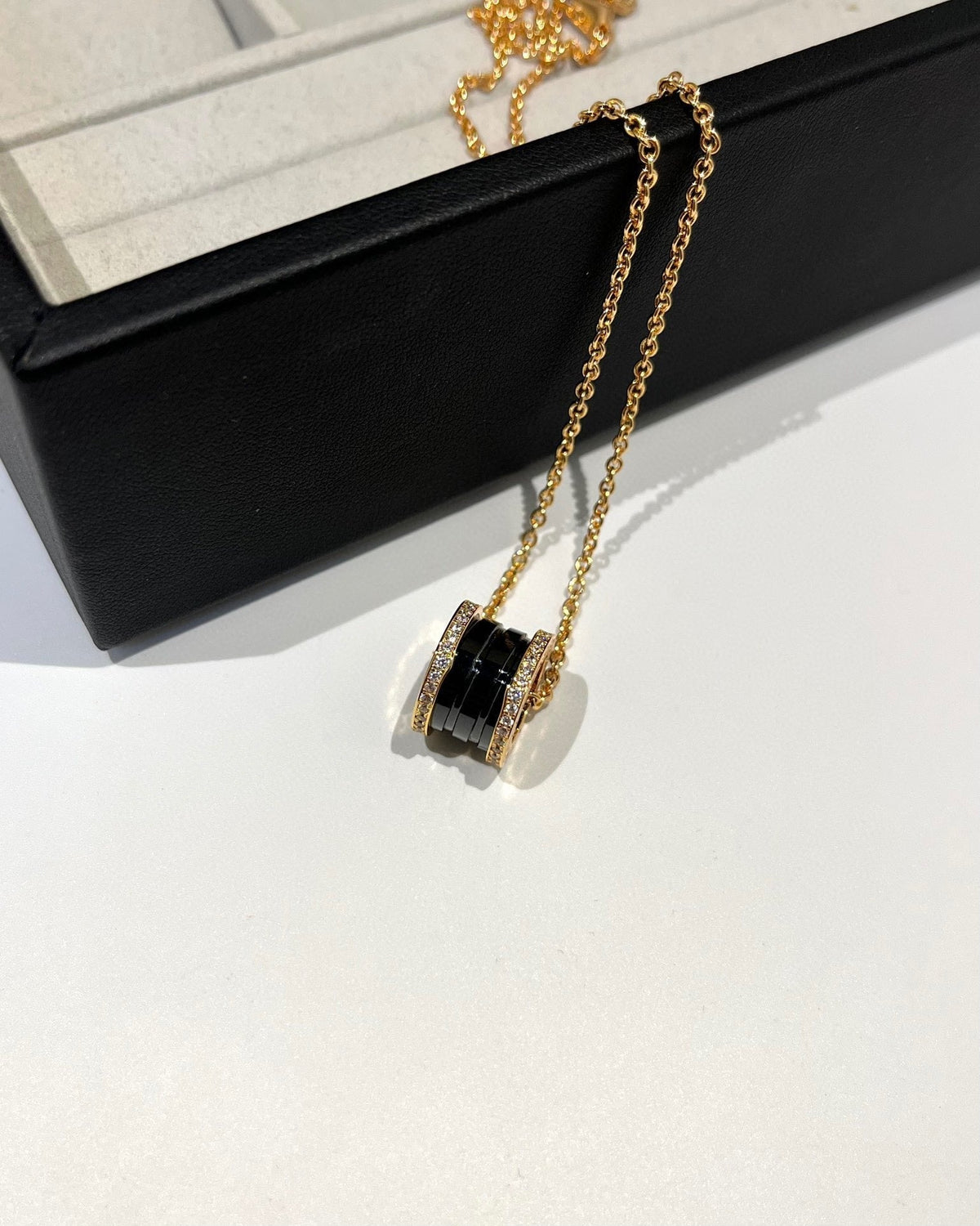 [Triumph Jewelry]ZERO 1 BLACK CERAMIC DIAMOND PINK GOLD NECKLACE
